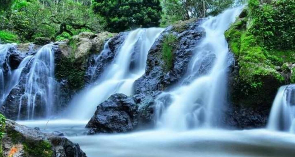 wisata air tejun curug dago