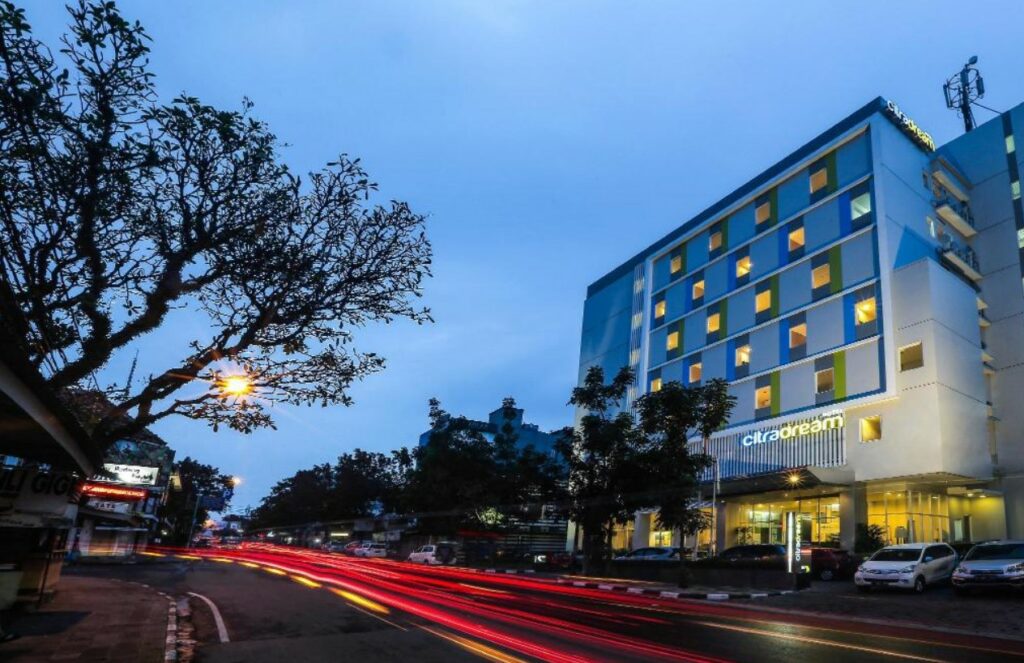 hotel sekitar hilton bandung