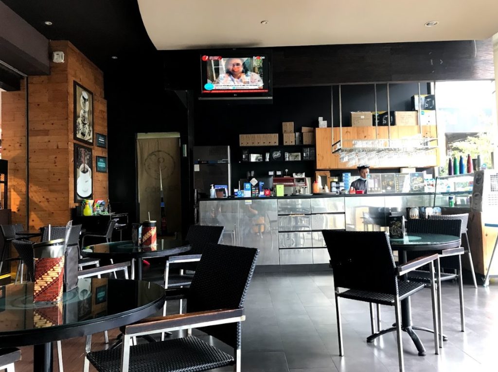 Cafe-Murah-di-Solo-Excelso-Solo-Square