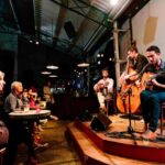 Cafe Live Music Bandung Murah dan Nyaman