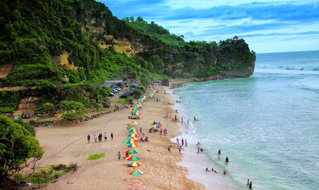 Pantai Pasir Putih Jogja - Pantai Pok Tunggal